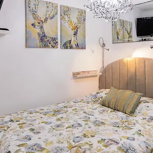 Lovehome , Lisbona Portogallo